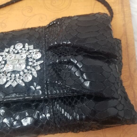 Blingy Black Wristlet - Picture 4 of 12